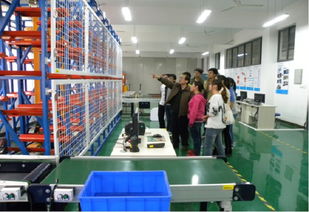 我院現(xiàn)代化的物流倉儲(chǔ)實(shí)訓(xùn)室