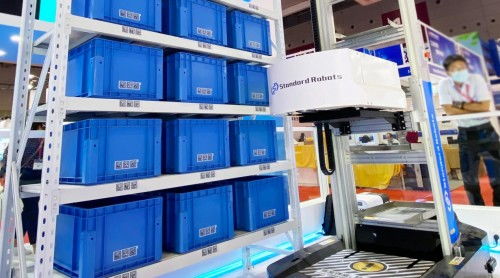 打通產線與倉儲物流自動化，斯坦德機器人亮相華南國際工業博覽會